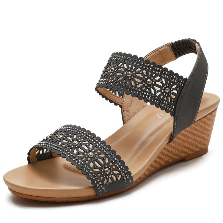 Sandales creuses à fleurs avec strass